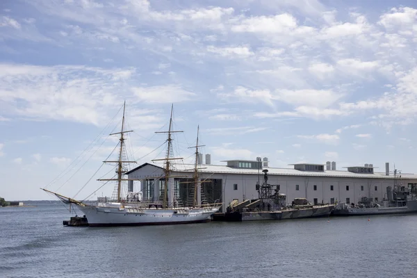 Żaglówka, łódź, statek, morze, statek na morzu, statek przy porcie, port, żaglówka na morzu