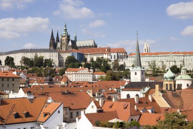 Prag, Czech Cumhuriyeti - Temmuz 22 12: Eski Prag şehri manzarası