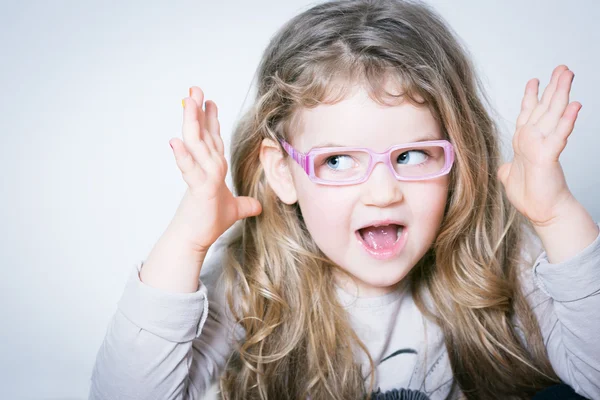 5 year old girl in the stress — Stock Photo, Image