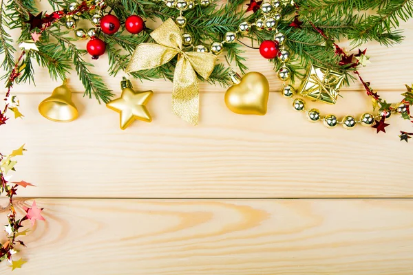 Decorazioni natalizie con ramo di abete — Foto Stock