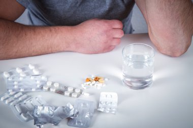 haplarla depresif adam