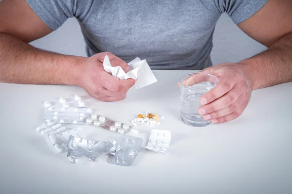Patient taking medication — Stock Photo, Image