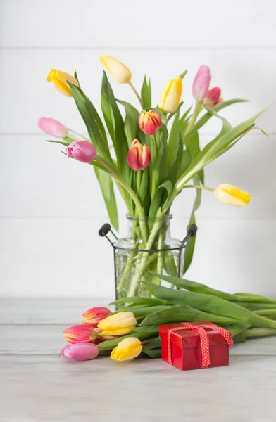 Flowers in the vase — Stock Photo, Image