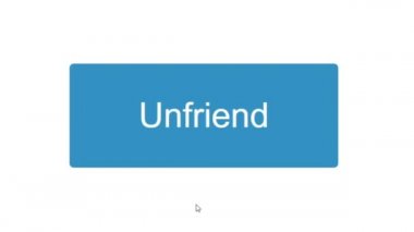 Fare imleci Sosyal Medya Web Sayfasında Kayıyor ve Arkadaşlıktan Çıkarma 'ya tıklıyor. İmleç Tıklaması Silinen Arkadaşlık Çevrimiçi Aygıt Ekran Görünümü. İnternet Ağı üzerinden Bakış Ağı Web Sitesi.