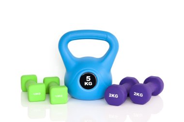 Spor salonunda egzersiz donanımları