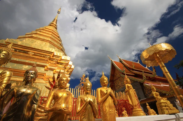 Golden pagoda buddha That Doi Suthep, chiangmai ,Thailand — Stock Photo, Image