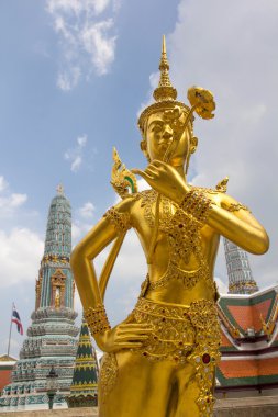 Wat Phra Keo The Grand Palace Bangkok Tayland at heykeli altın