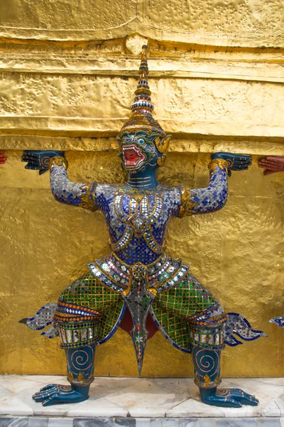 Wat phra kaew grand palace bangkok Guardian heykeli — Stok fotoğraf