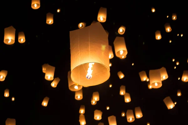 iş yeepeng Festivali ve yangın chiangmai, Tayland