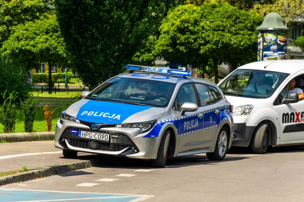 Cracovia Polonia 2020 Coche Policía Parado Pavimento Cracovia — Foto de Stock