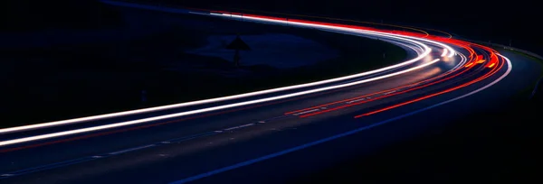 Φώτα Των Κινούμενων Αυτοκινήτων Νύχτα Μεγάλη Έκθεση — Φωτογραφία Αρχείου
