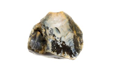 Beyaz izole bir arkaplanda çakmaktaşının makro fotoğrafı