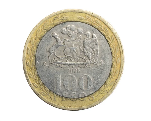 チリ白い孤立した背景に100ペソ硬貨 — ストック写真