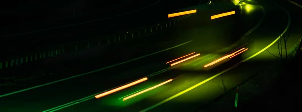 Lichter Fahrender Autos Der Nacht Langzeitbelichtung — Stockfoto