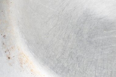 eski alüminyum çarşaf kızartma tavasından