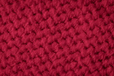 Kırmızı örgülü madde ve ilginç bir desen.