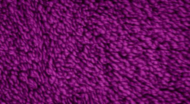 İlginç bir deseni olan mor madde.