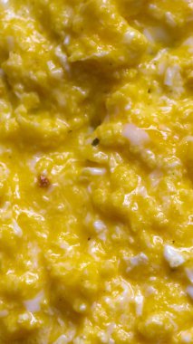 Görünür bir dokusu olan çırpılmış yumurta. arkaplan