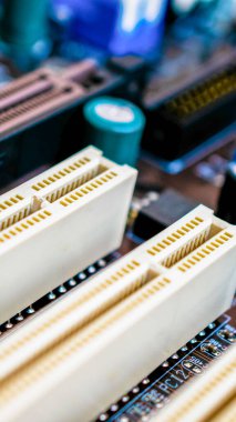 Elektronik devre kartının kapatılması veya PCB yazdırılmış devre kartı