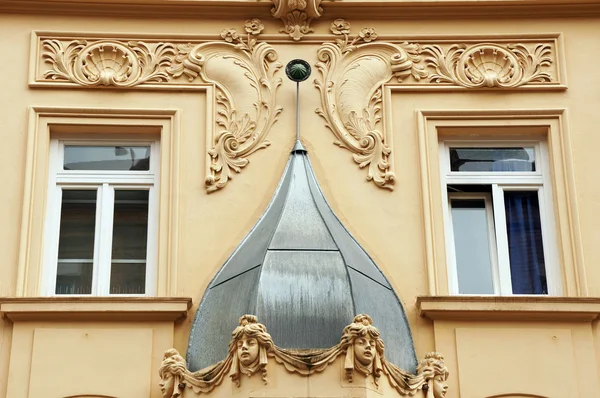 Art Nouveau on a house facade - Detail — Stock Photo, Image