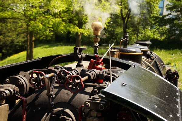 Bir tarihi buharlı tren şoför kabini. — Stok fotoğraf