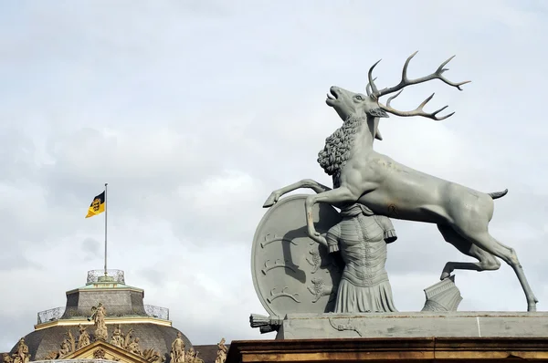 New Castle Stuttgart - the magnificent roof - in front of a deer — Stock Photo, Image