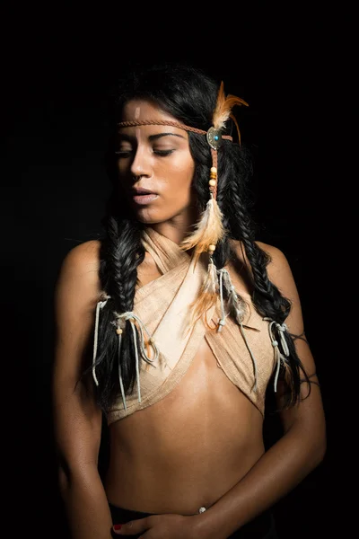 Native american girl — Stockfoto