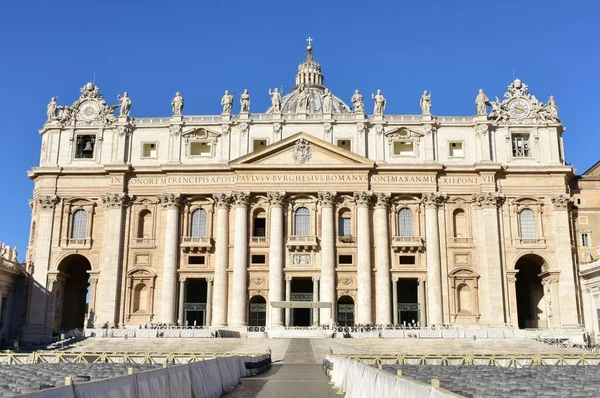 Вид Фасад Базилики Петра Площади Петра Vatican City Rome Feld — стоковое фото