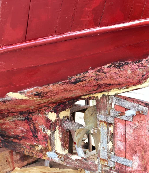 Old Red Wooden Galician Fishing Vessel Harbor Stern Propeller Rudder — Foto Stock