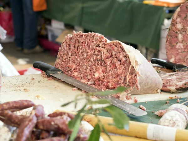 Čerstvý finocchiona vystavena na venkovní stůl na trh Stock Snímky