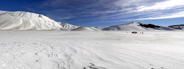 Panoramik Norcia, Um karlı Castelluccio Yaylası Stok Fotoğraf