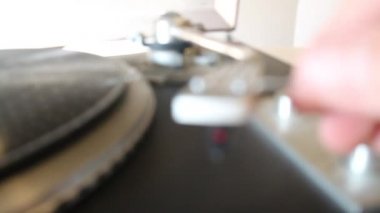 70 'lerden kalma yarı otomatik gramofon.