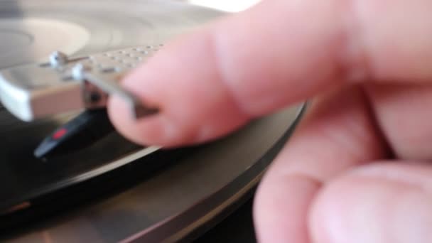 Lerden Kalma Yarı Otomatik Gramofon — Stok video