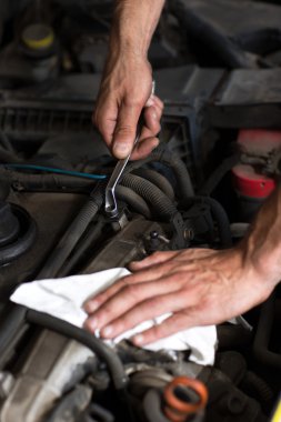 El anahtar ile yakın çekim