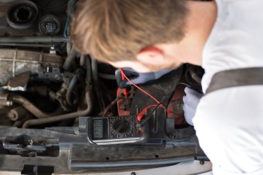 mekanik elektronik akü denetler