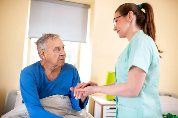 Senior Man Attended Nurse Elder Folks Home Senior People Care — Stock Photo, Image