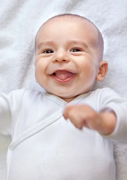 Adorável engraçado bebê criança sorrindo — Fotografia de Stock