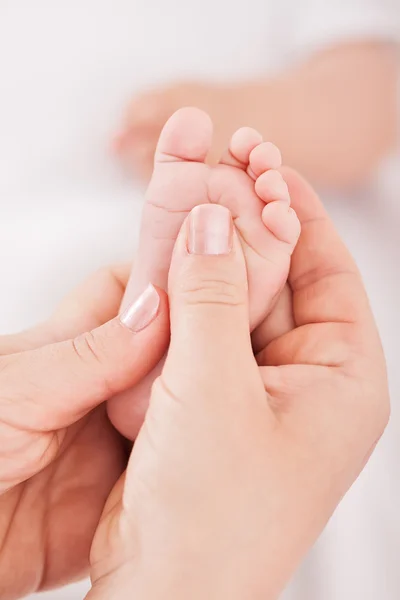 Baby foot massage — Stock Photo, Image