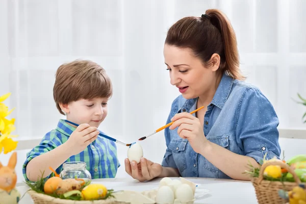 Child and mother having fun on Easter — Stock Photo, Image