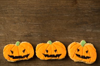 Ev yapımı Jack O'lantern balkabağı çerezleri