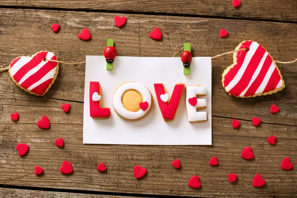 Bolinhos de Valentim e corações pequenos — Fotografia de Stock