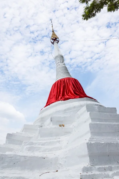 Beyaz pagoda — Stok fotoğraf