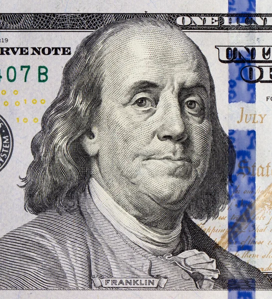 Ritratto di Benjamin Franklin su banconota da 100 dollari — Foto Stock