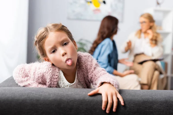 Daughter Fooling While Mother Talking Psychologist — Stock Photo, Image