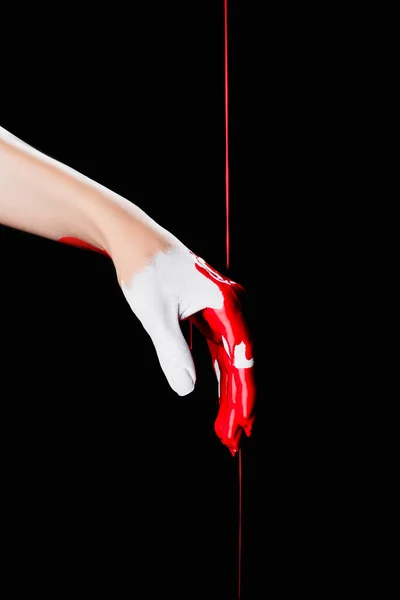 Gedeeltelijk Zicht Wit Geschilderde Hand Met Rode Druppelende Verf Geïsoleerd — Stockfoto
