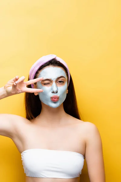 Beautiful Woman Clay Mask Face Grimacing Isolated Yellow — Stock Photo, Image