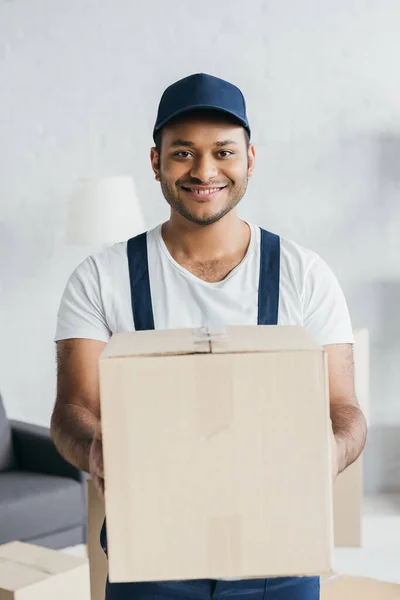 Positive Indian Courier Cap Uniform Holding Box Apartment — Stock Photo, Image