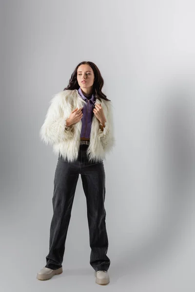 Brunette Young Woman Stylish White Faux Fur Jacket Posing Grey — Stock Photo, Image