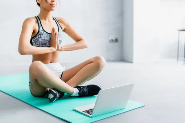 Cropped View African American Woman Sportswear Sitting Lotus Pose Laptop — Stock Photo, Image