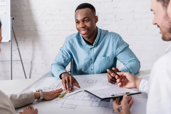 Interpreter Holding Contract Pen While Woman Giving Bribe Happy African — Stock Photo, Image